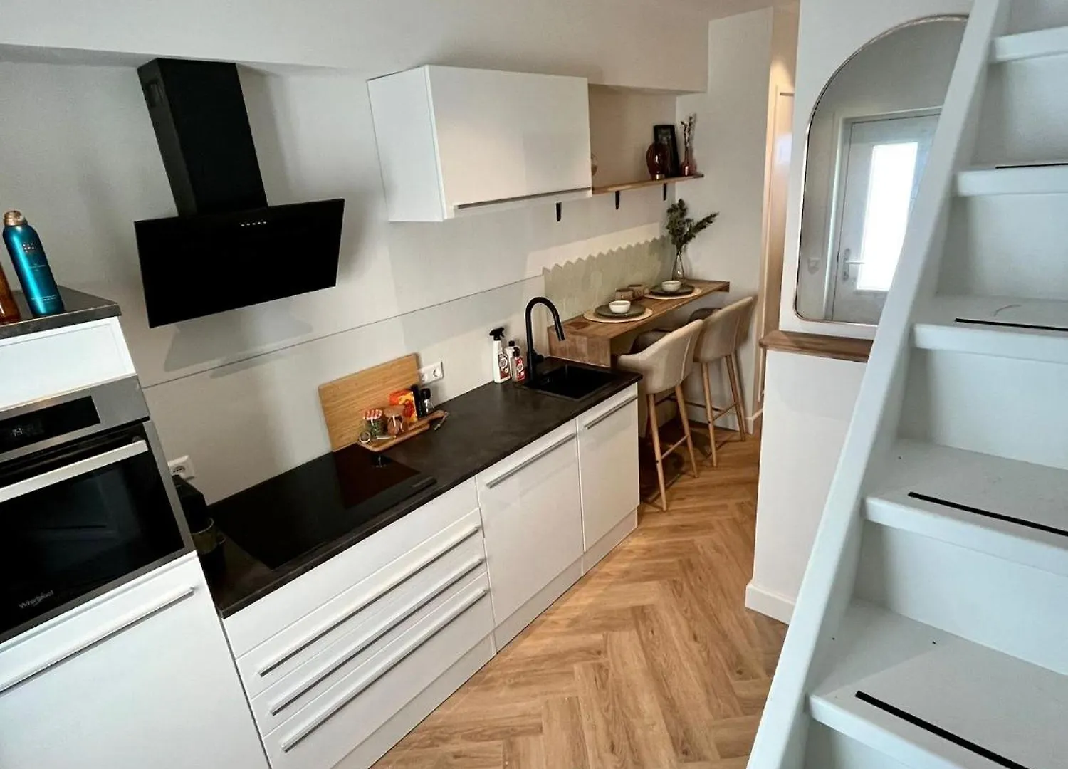 Apartment Tiny House In Center Aalsmeer I Close To Schiphol & Amsterdam