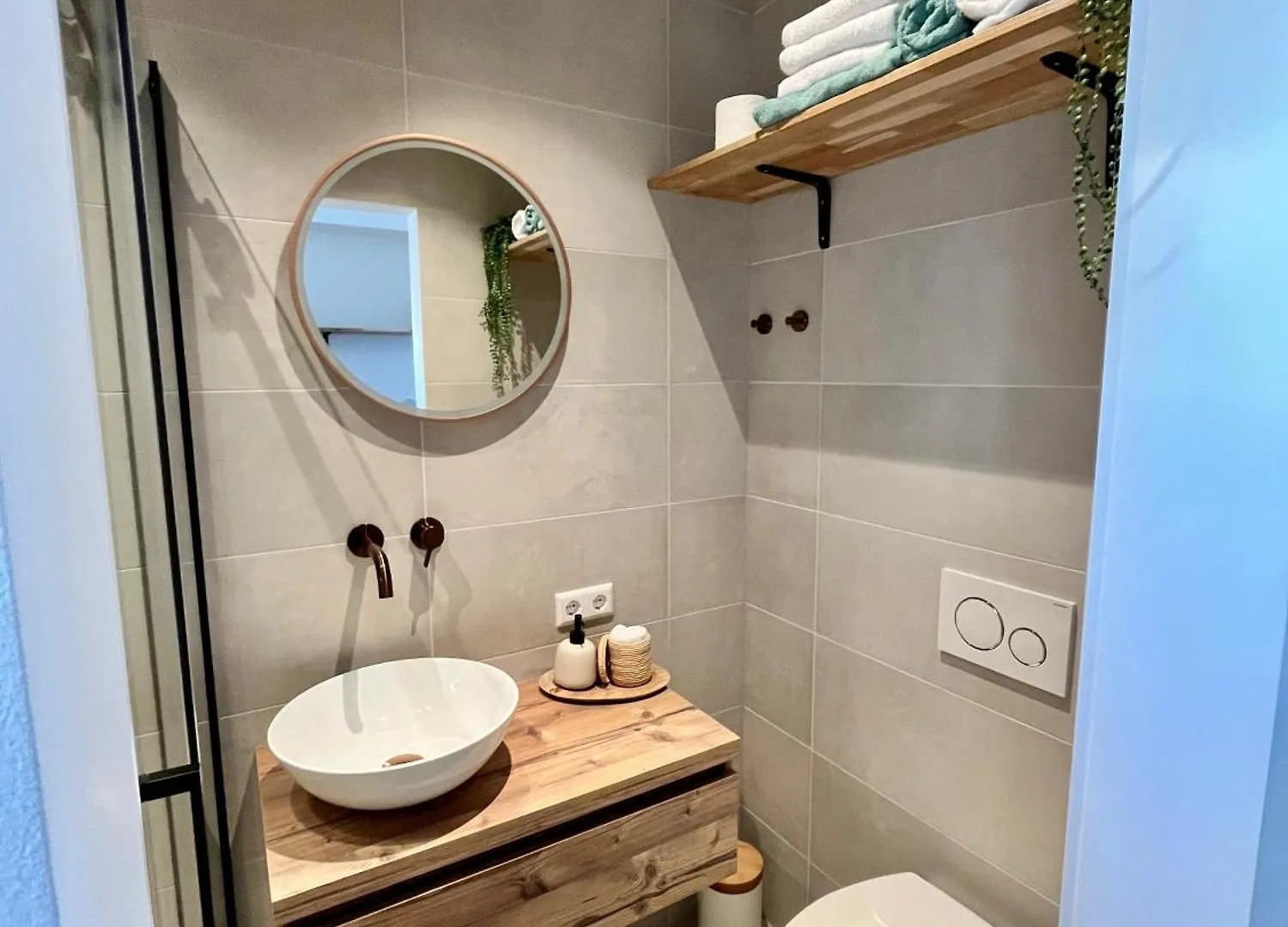 Tiny House In Center Aalsmeer I Close To Schiphol & Amsterdam