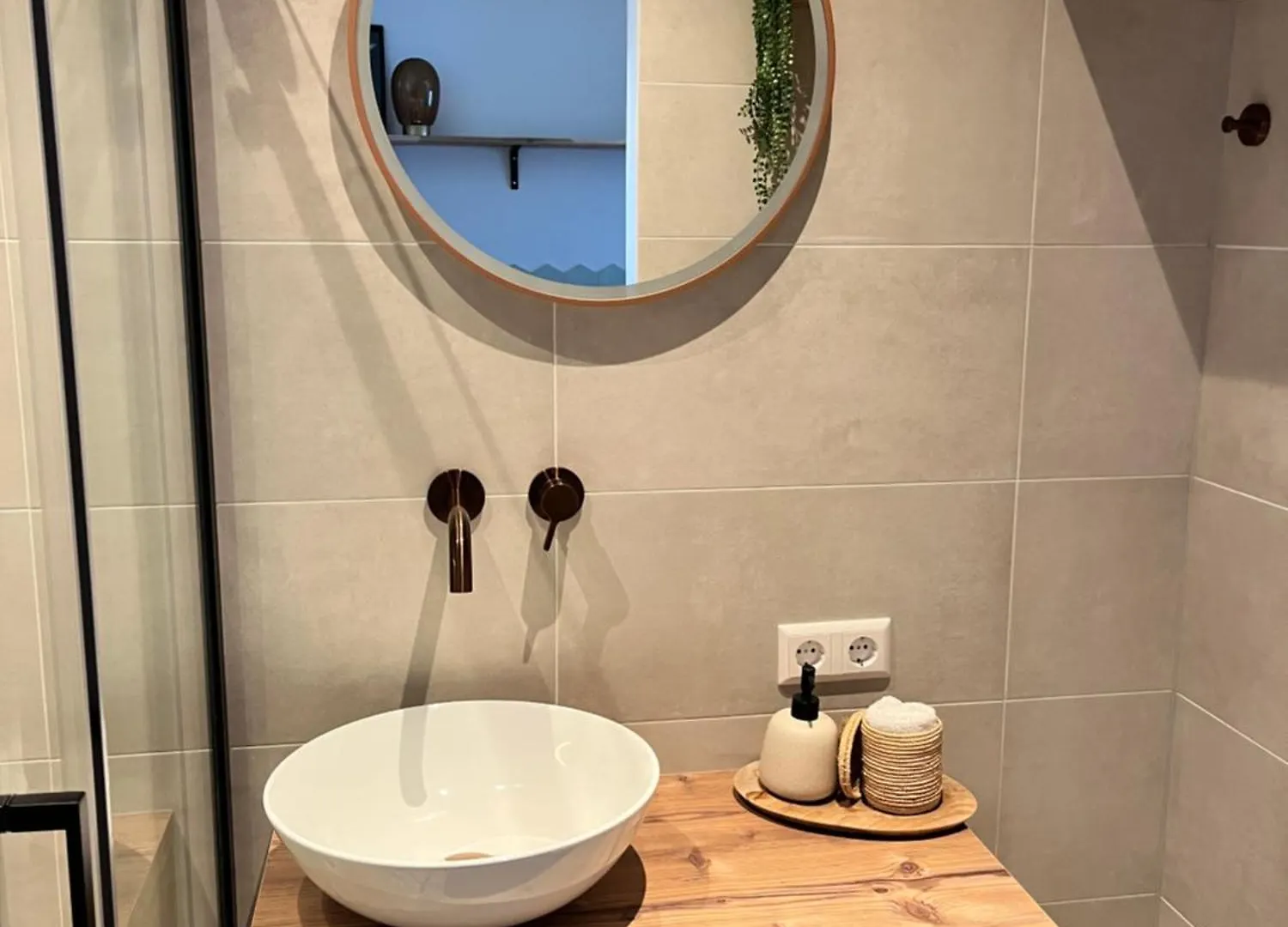 Apartment Tiny House In Center Aalsmeer I Close To Schiphol & Amsterdam